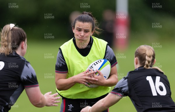 250625  Wales Women U20 Training Session - Branwen Metcalfe during a training session ahead of their U20 Six Nations festival
