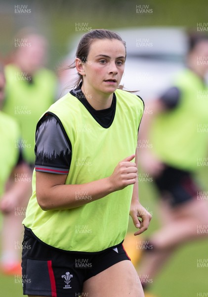 250625  Wales Women U20 Training Session - Branwen Metcalfe during a training session ahead of their U20 Six Nations festival