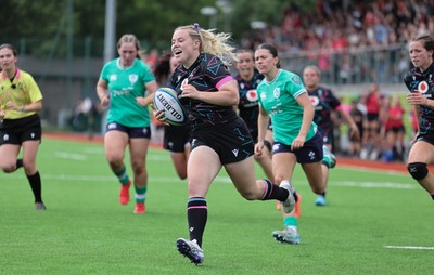 050725  Wales Women U20 v Ireland Women U20, Women’s U20 Six Nations Summer Series - Savannah Picton-Powell of Wales races in to score try