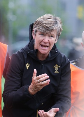 050725  Wales Women U20 v Ireland Women U20, Women’s U20 Six Nations Summer Series - Wales Women U20 head coach Liza Burgess speaks to the players at the end of the match