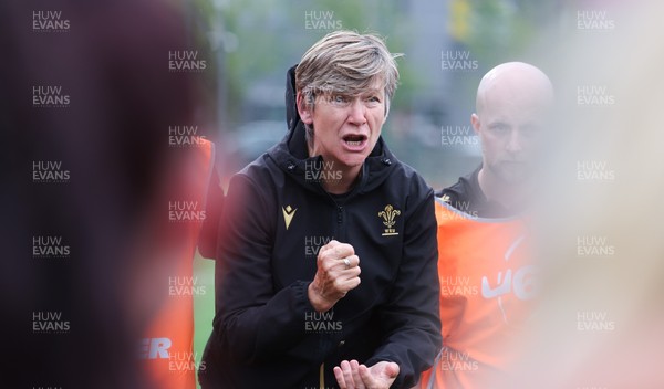 050725  Wales Women U20 v Ireland Women U20, Women’s U20 Six Nations Summer Series - Wales Women U20 head coach Liza Burgess speaks to the players at the end of the match