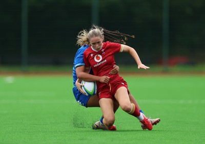 170725 - Wales Women U20 v Italy Women U20, Women’s U20 Six Nations Summer Series -  Hanna Marshall of Wales looks to attack