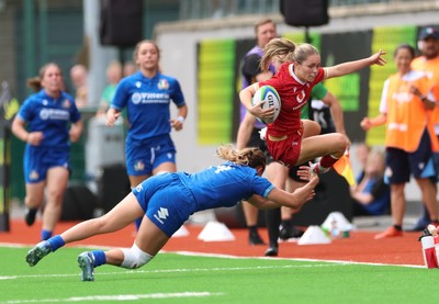 170725 - Wales Women U20 v Italy Women U20, Women’s U20 Six Nations Summer Series - Hanna Marshall of Wales is tackled by Lucie Jeanne Moioli of Italy