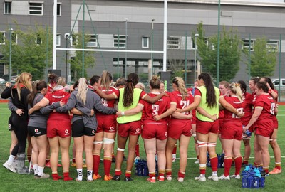 170725 - Wales Women U20 v Italy Women U20, Women’s U20 Six Nations Summer Series - Wales players huddle up at the end of the match