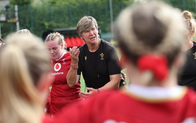 170725 - Wales Women U20 v Italy Women U20, Women’s U20 Six Nations Summer Series - Wales Women U20 head coach Liza Burgess speaks to the players at the end of the match