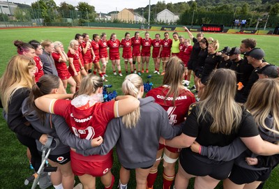 170725 - Wales Women U20 v Italy Women U20, Women’s U20 Six Nations Summer Series - Wales players huddle up at the end of the match