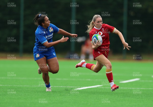 170725 - Wales Women U20 v Italy Women U20, Women’s U20 Six Nations Summer Series -  Hanna Marshall of Wales looks to attack