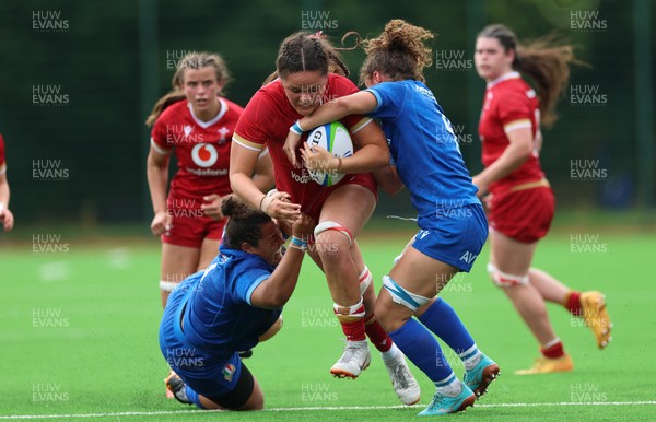 170725 - Wales Women U20 v Italy Women U20, Women’s U20 Six Nations Summer Series - Jorja Aiono of Wales charges forward
