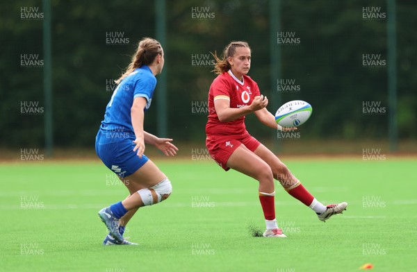 170725 - Wales Women U20 v Italy Women U20, Women’s U20 Six Nations Summer Series - Carys Hughes of Wales passes the ball