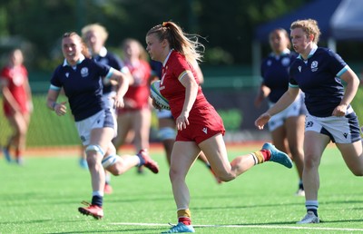 110725 - Wales Women U20 v Scotland Women U20, Women’s U20 Six Nations Summer Series - Mollie Wilkinson of Wales races in to score try