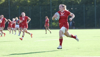 110725 - Wales Women U20 v Scotland Women U20, Women’s U20 Six Nations Summer Series - Savannah Picton-Powell of Wales races in for her second try