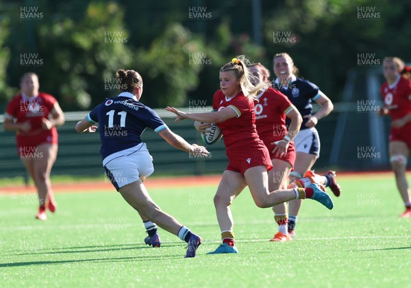 110725 - Wales Women U20 v Scotland Women U20, Women’s U20 Six Nations Summer Series - Mollie Wilkinson of Wales races away