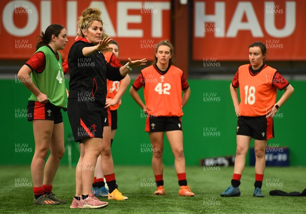 030422 - Wales Women Under 18 Rugby Training - Catrina Nicholas-McLaughlin