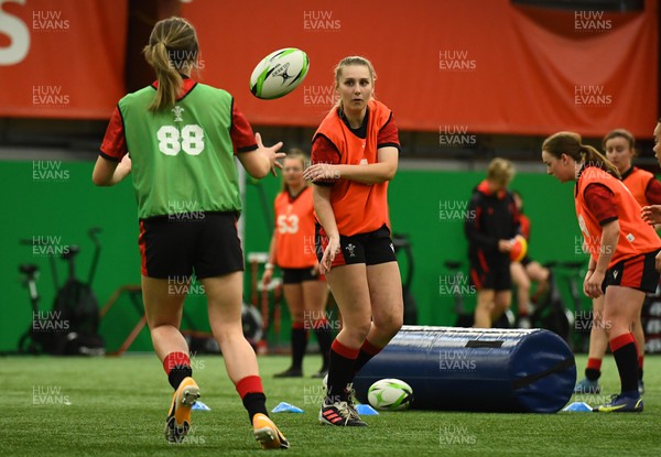 030422 - Wales Women Under 18 Rugby Training - Natalia Barnes