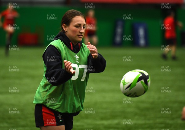 030422 - Wales Women Under 18 Rugby Training - Katie Bevans