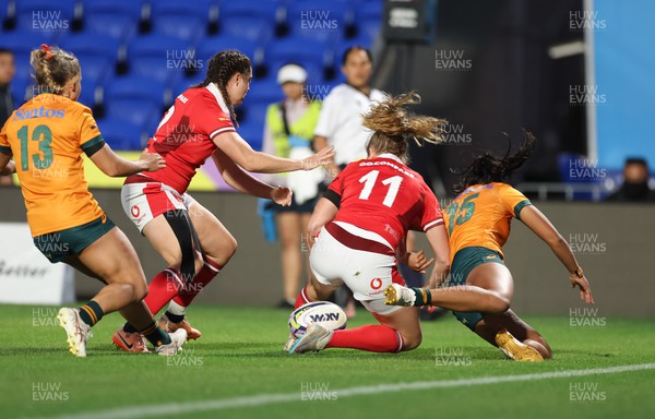 031123 - Wales Women v Australia Women, WXV1 - Carys Cox of Wales just fails to touch the ball down after a cross field kick