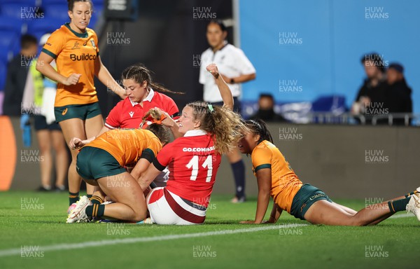 031123 - Wales Women v Australia Women, WXV1 - Carys Cox of Wales appeals for the try despite just failing to touch the ball down after a cross field kick 