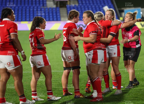031123 - Wales Women v Australia Women, WXV1 - Wales players gather together at the end of the match