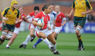20.08.10 - Wales Women v Australia Women - Women's Rugby World Cup 2010 - Non Evans of Wales tries to breaks. 