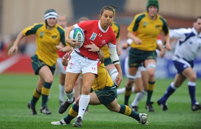 20.08.10 - Wales Women v Australia Women - Women's Rugby World Cup 2010 - Non Evans of Wales tries to breaks. 