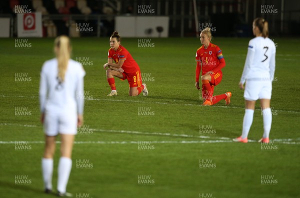 011220 - Wales Women v Belarus Women - UEFA Championship Qualifier - Angharad James and Sophie Ingle of Wales kneel before kick off