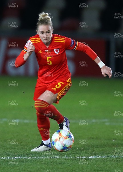 011220 - Wales Women v Belarus Women - UEFA Championship Qualifier - Rhiannon Roberts of Wales