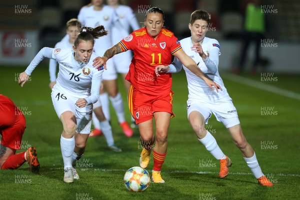 011220 - Wales Women v Belarus Women - UEFA Championship Qualifier - Natasha Harding of Wales is challenged by Valeryia Bohdan and Anastasiya Novikova of Belarus