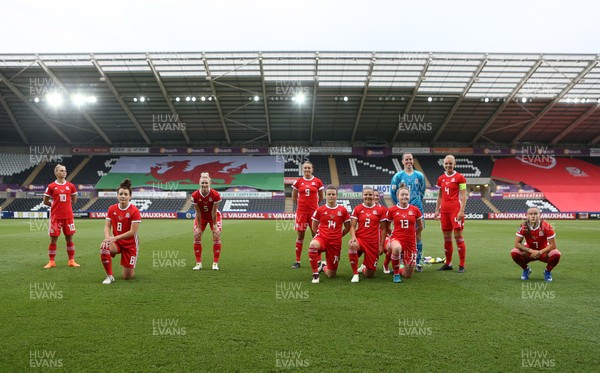 070618 - Wales Women v Bosnia Women - FIFA Women's World Cup Qualifying Round - Wales' alternative team photo