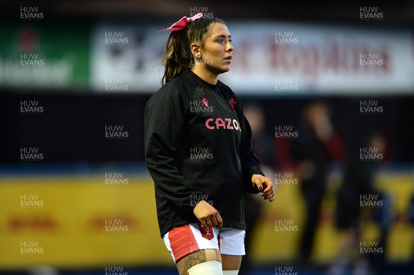 211121 - Wales Women v Canada Women - Autumn Internationals - Georgia Evans of Wales during warm up