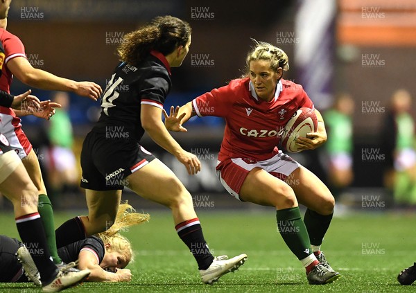 211121 - Wales Women v Canada Women - Autumn Internationals - Kerin Lake of Wales is tackled by Sabrina Poulin of Canada