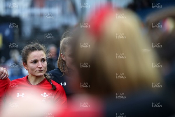 241118 - Wales Women v Canada Women - Friendly - Jasmine Joyce of Wales in the team huddle