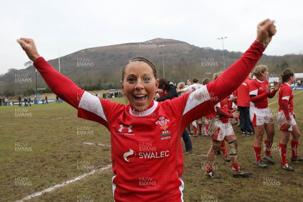 14.02.09 The Women's 6 Nations. Wales vs. England. Taffs Well RFC, Cardiff, Wales. 
 
Non Evans celebrates as her penalty with the last kick of the game gives Wales a win over England. 
 
