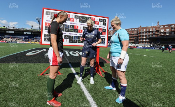 150423 - Wales v England, TicTok Women’s 6 Nations - Wales captain Hannah Jones and Marlie Packer of England at the coin toss
