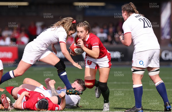 150423 - Wales v England, TicTok Women’s 6 Nations - Lisa Neumann of Wales claims the ball