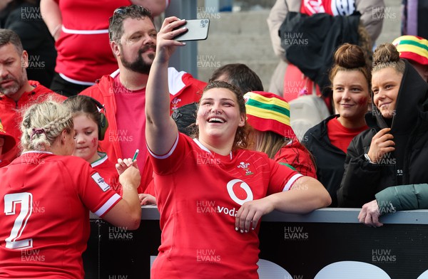150423 - Wales v England, TicTok Women’s 6 Nations - Gwenllian Pyrs greets family, friends and fans at the end of the match