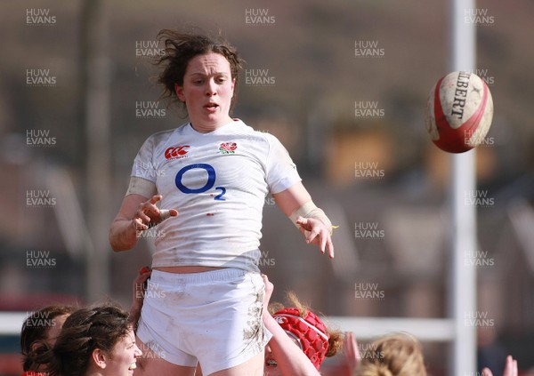 170313 Wales v England- Women's 6 Nations Championship -England's Joanna McGilchrist wins lineout ball