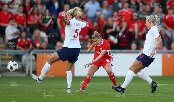 310818 - Wales Women v England Women - FIFA World Cup Qualifier - Kylie Nolan of Wales takes a shot at goal