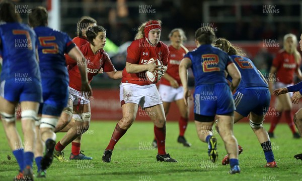 160318 - Wales Women v France Women - Natwest 6 Nations Championship - Carys Phillips of Wales
