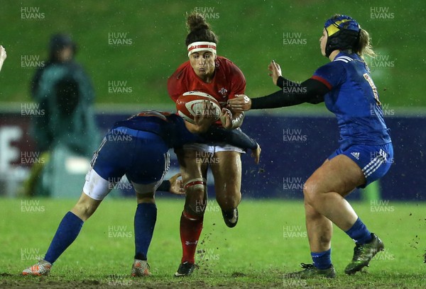 160318 - Wales Women v France Women - Natwest 6 Nations Championship - Jess Kavanagh-Williams of Wales is tackled by Jade Le Pesq and Caroline Thomas of France