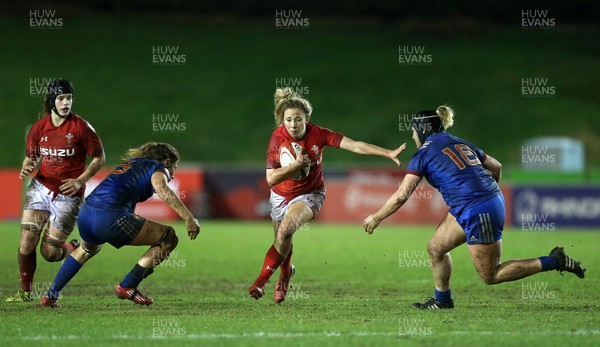 160318 - Wales Women v France Women - Natwest 6 Nations Championship - Elinor Snowsill of Wales is tackled by Marjorie Mayans and Patricia Carricaburo of France