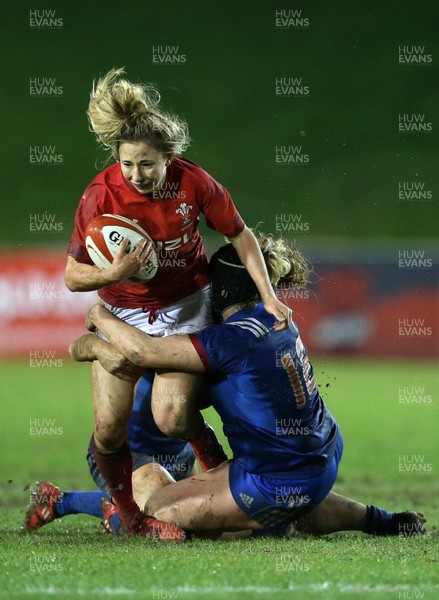 160318 - Wales Women v France Women - Natwest 6 Nations Championship - Elinor Snowsill of Wales is tackled by Marjorie Mayans and Patricia Carricaburo of France