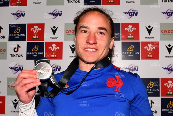 220422 - Wales Women v France Women - TikTok Women’s Six Nations - Laure Sansus of France with her player of the match award