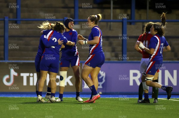 220422 - Wales Women v France Women - TikTok Womens Six Nations - Chloe Jacquet of France celebrates scoring a try with team mates