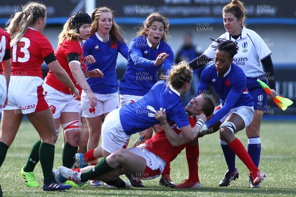 230220 - Wales Women v France Women - Women's 6Nations Championship -  Players of Wales and France clash as tempers flare 