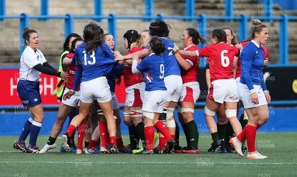 230220 - Wales Women v France Women, Womens Six Nations Championship 2020 - The team come to blows during the second half