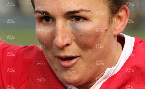 230220 - Wales Women v France Women, Womens Six Nations Championship 2020 - Siwan Lillicrap of Wales sports a black eye as she speaks to her team mates at the end of the match
