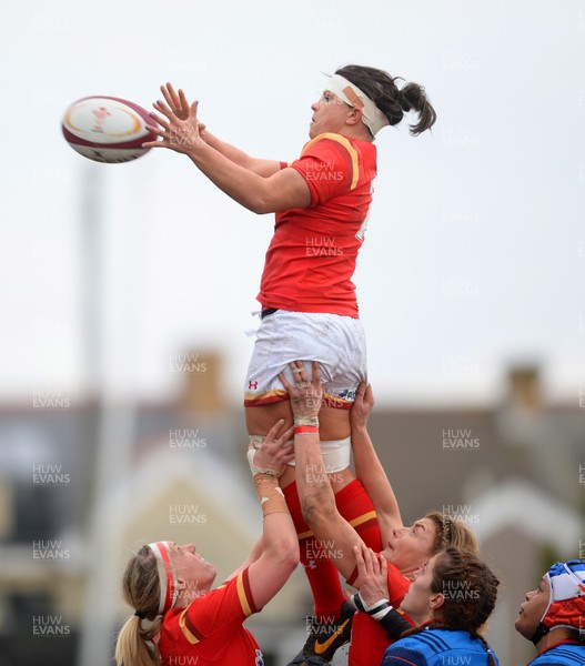 280216 - Wales Women v France Women - RBS Womens Six Nations 2016 -Sian Williams of Wales takes line out ball