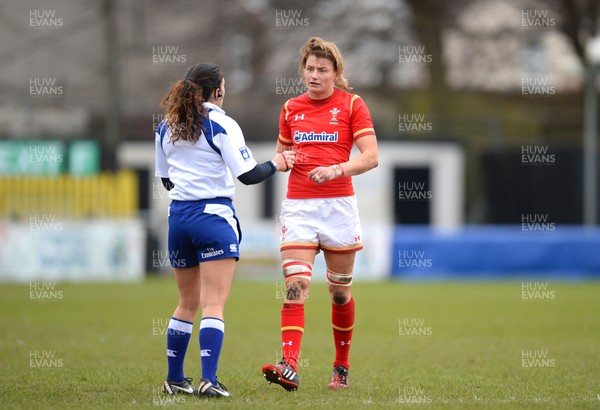 280216 - Wales Women v France Women - RBS Womens Six Nations 2016 -Rachel Taylor of Wales talks to referee