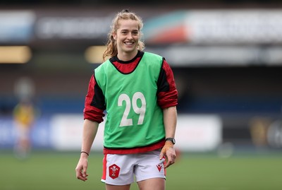 100421 - Wales Women v Ireland Women - Women's 2021 Six Nations Pool B - Lisa Neumann of Wales during the warm up