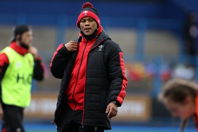 100421 - Wales Women v Ireland Women - Women's 2021 Six Nations Pool B - Wales Head Coach Warren Abrahams